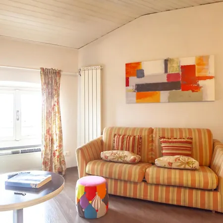 Milanese Flat - Via Vigevano-2